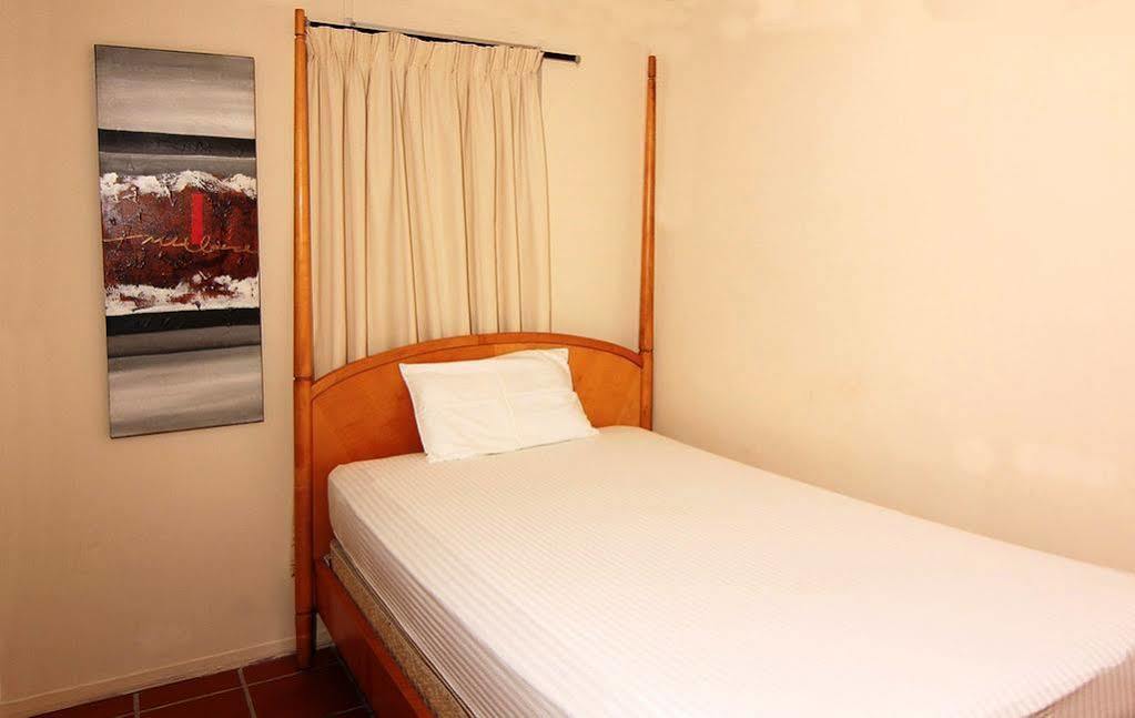 Red Heritage 2* George Town